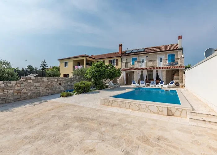 Casa Pietra Ουμάγκ