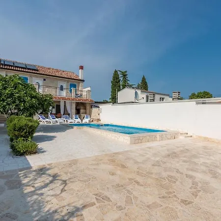 Casa Pietra ヴィラ